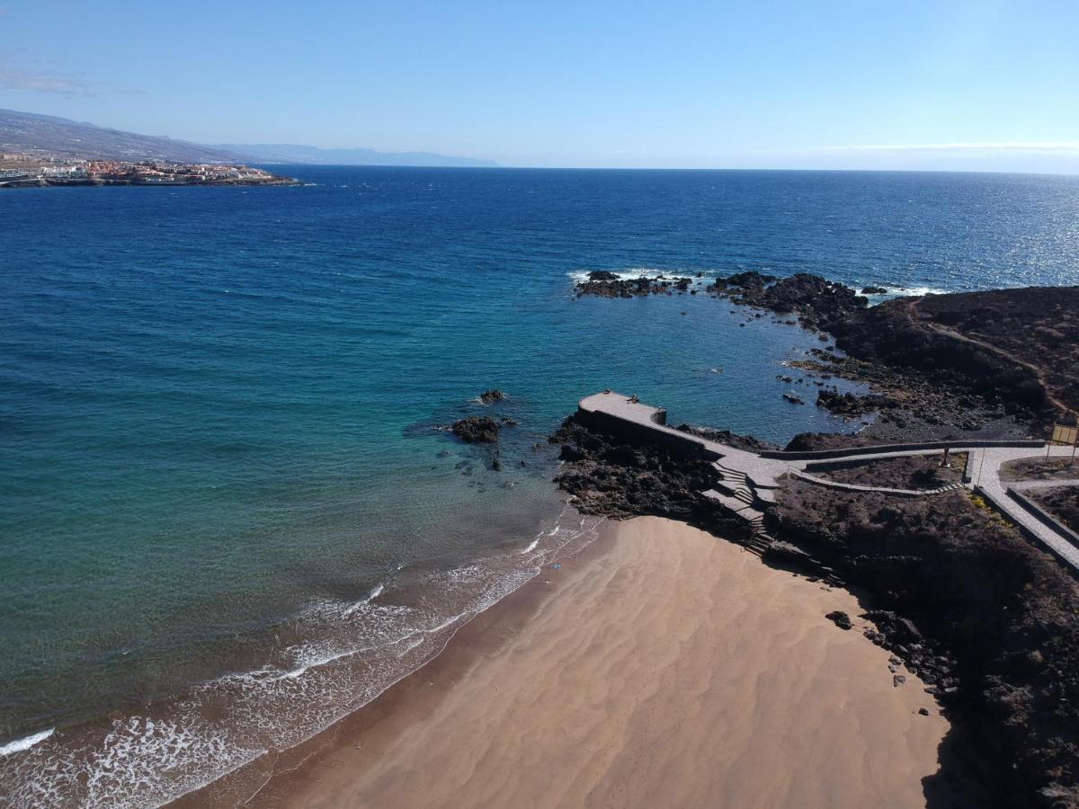 Sunny Ocean View *